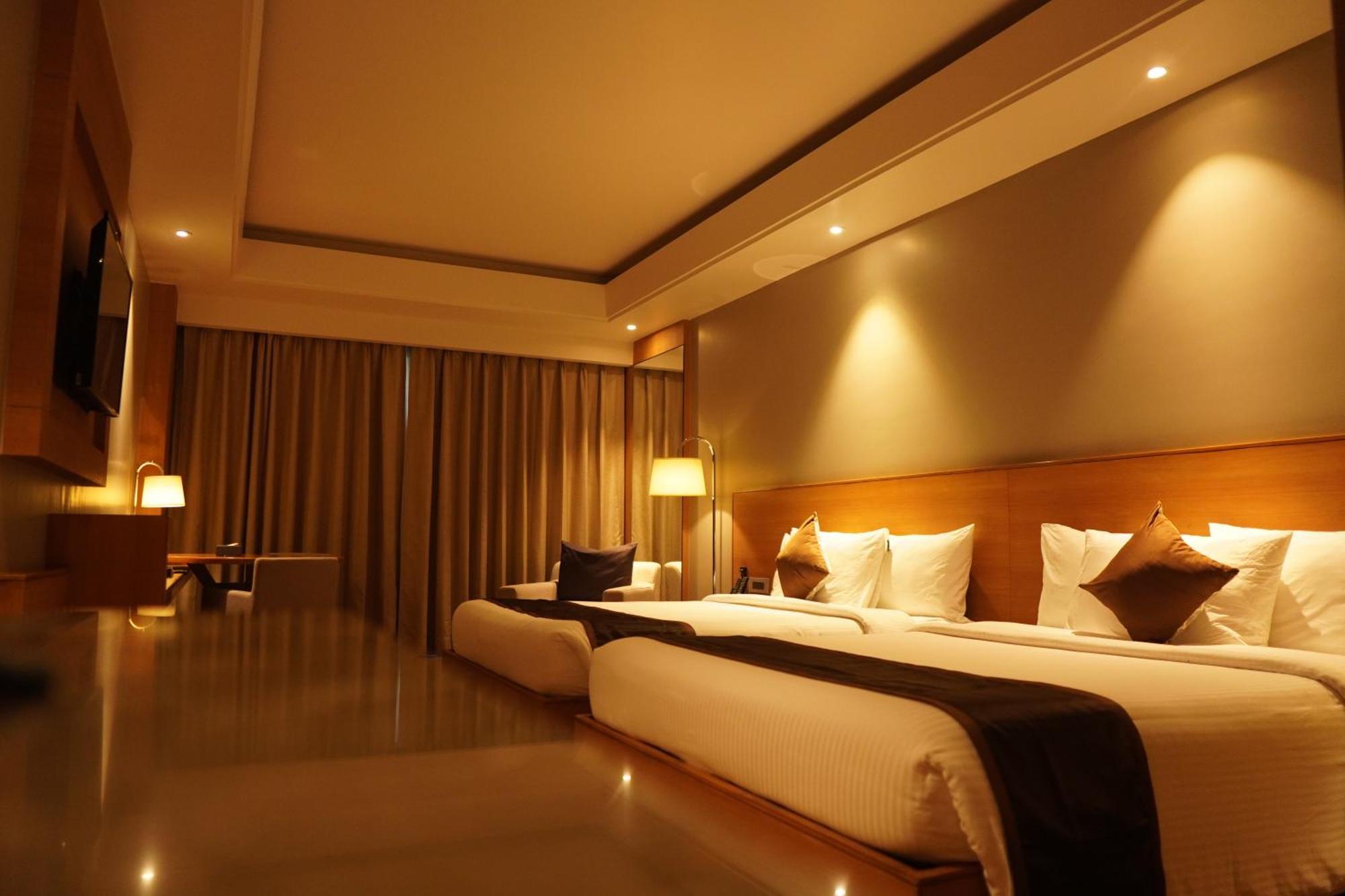 กีรันศรี แกรนด์ Hotel กูวาฮาติ ภายนอก รูปภาพ