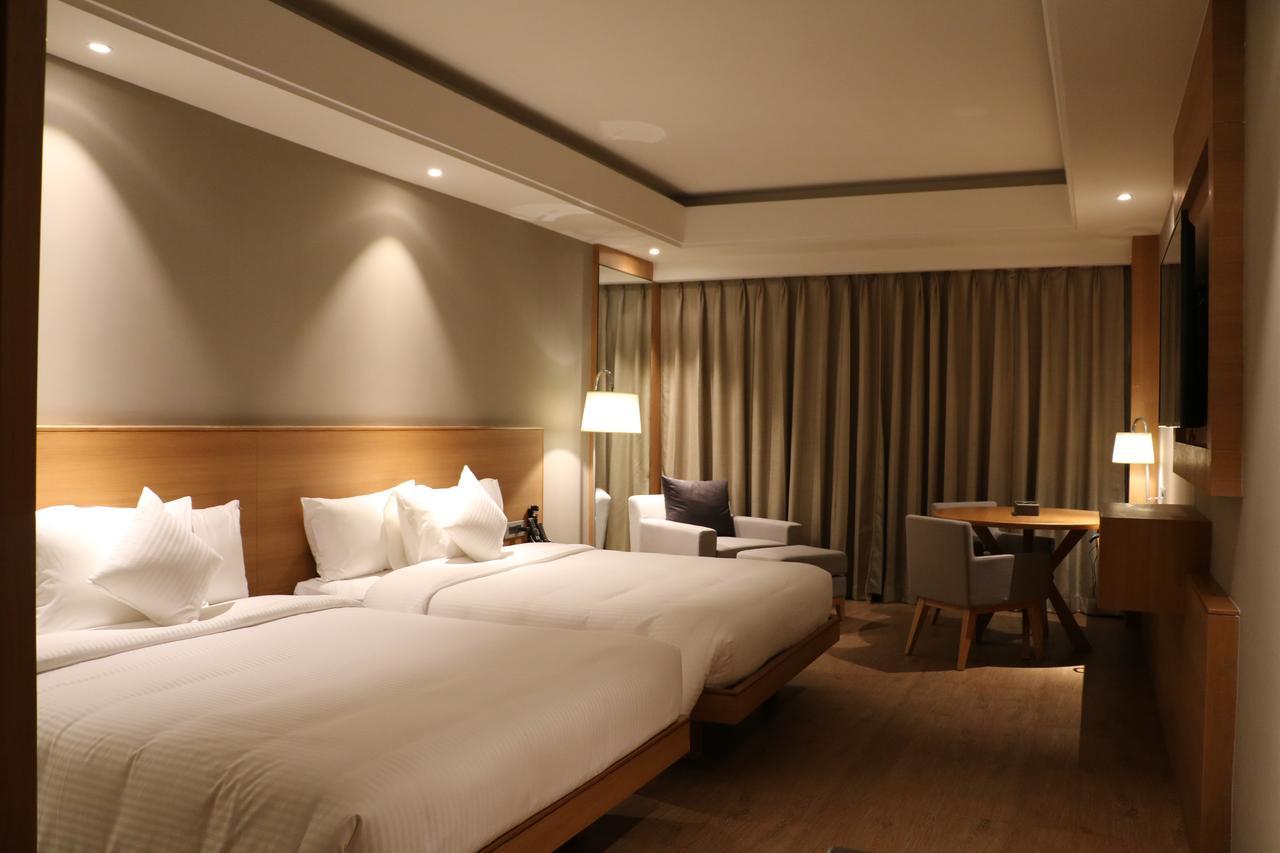 กีรันศรี แกรนด์ Hotel กูวาฮาติ ภายนอก รูปภาพ