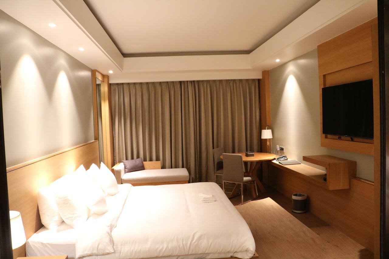 กีรันศรี แกรนด์ Hotel กูวาฮาติ ภายนอก รูปภาพ