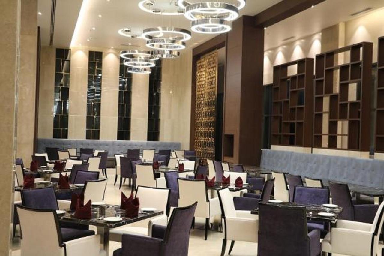 กีรันศรี แกรนด์ Hotel กูวาฮาติ ภายนอก รูปภาพ