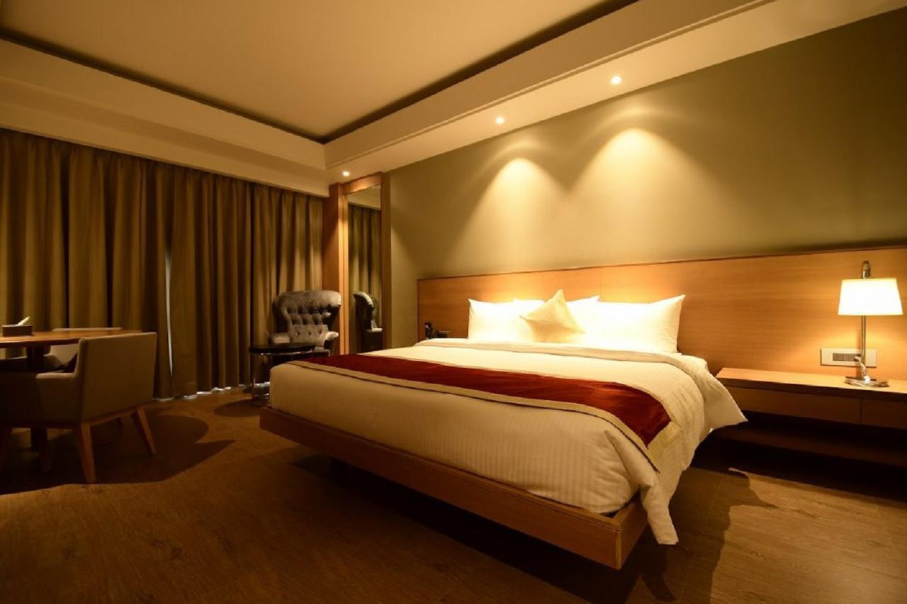 กีรันศรี แกรนด์ Hotel กูวาฮาติ ภายนอก รูปภาพ