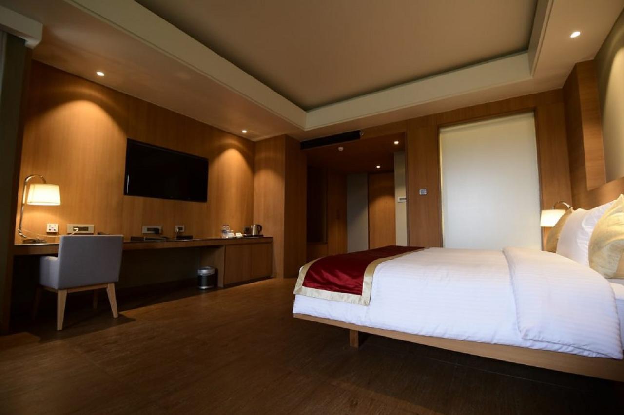กีรันศรี แกรนด์ Hotel กูวาฮาติ ภายนอก รูปภาพ
